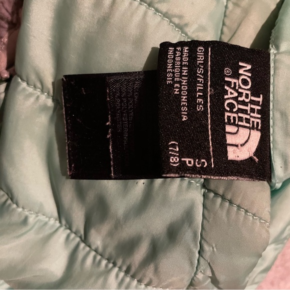 Girls reversible The North Face teal winter jacket size 7/8 - Picture 6 of 7